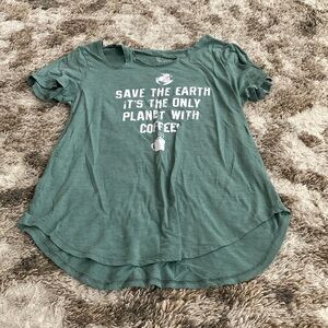 green cut short sleeve shirt. size: womens medium